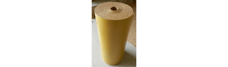 Rouleau de liège dense auto-adhésif